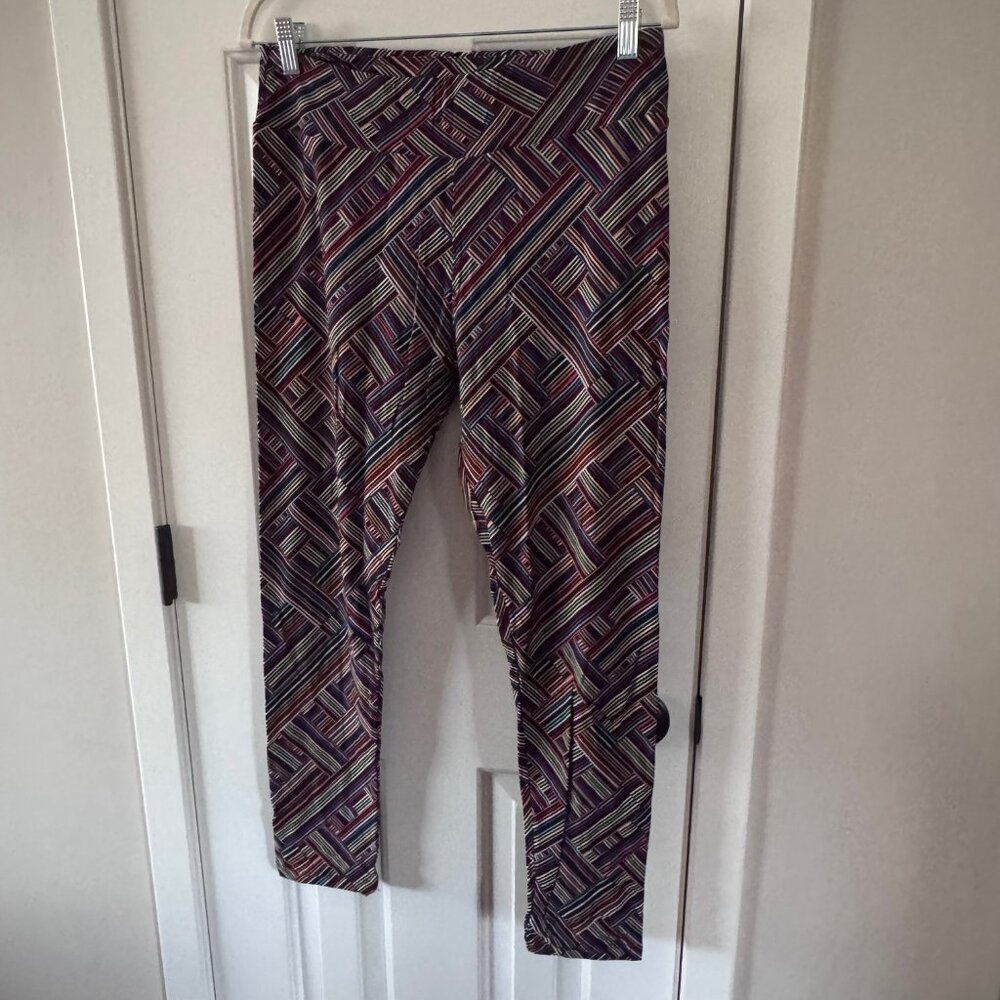 Lularoe Black Colorful Striped Leggings Tall and Curvy TC New in Package